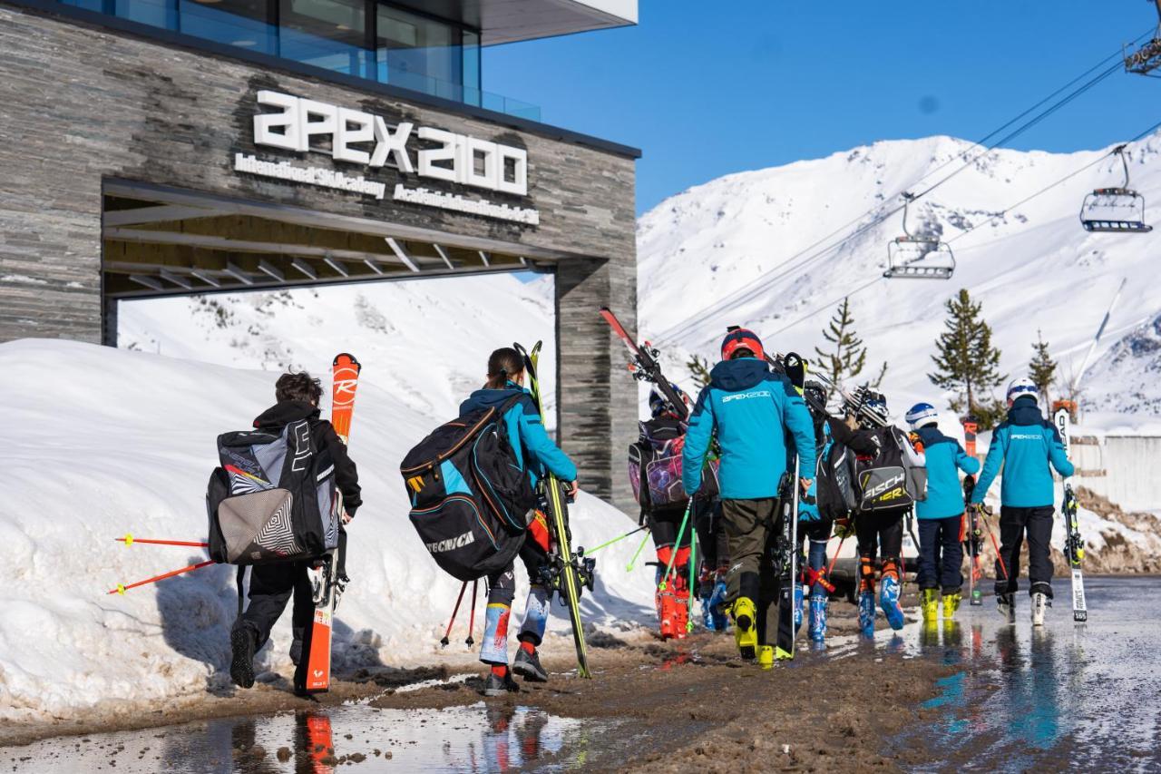 Apex2100 International Ski Academy Tignes Dış mekan fotoğraf